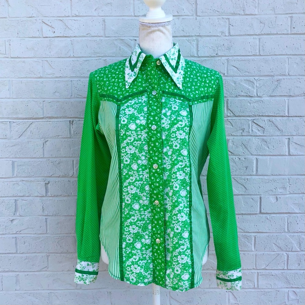 Vintage Catherine Carr floral button up blouse 70’s cottagecore